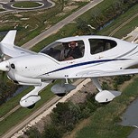 “Quédate en casa” escribió un piloto en el cielo para evitar que siga la propagación del coronavirus