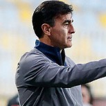 Quinteros se despidió emocionado de la UC: “Lo social influyó mucho y lo deportivo también”