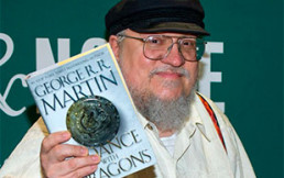 George R.R. Martin reconoce que aún está lejos de terminar el sexto libro de “Juego de Tronos”