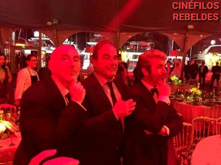 El momento exacto en que el director Oliver Stone quiso "empernar" al actor argentino Ricardo Darín en el Festival de Cannes.