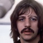 Ringo Starr y las emocionantes fotos de los fans de los Beatles que se tomaron con 50 años de diferencia