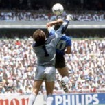 La “Mano de Dios” de Maradona: el gol más polémico en la historia de los mundiales