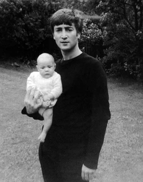 Cómo luce hoy Julian Lennon, el hijo de John? La compleja relación que hubo  entre ambos - Guioteca