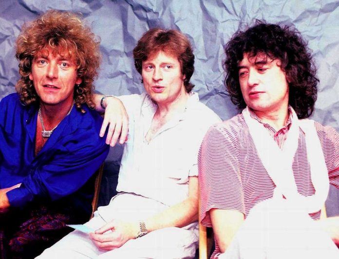 Robert Plant,  John Paul Jones y Jimmy Page, los tres integrantes vivos de Led Zeppelin en 1985. 