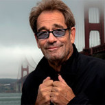 Huey Lewis: Así fue su memorable cameo en la película “Volver al Futuro”