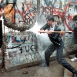 La histórica reunificación de Alemania después de la caída del Muro de Berlín