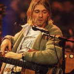 Kurt Cobain: Su memorable fotografía rodeado de cabezas de muñecas