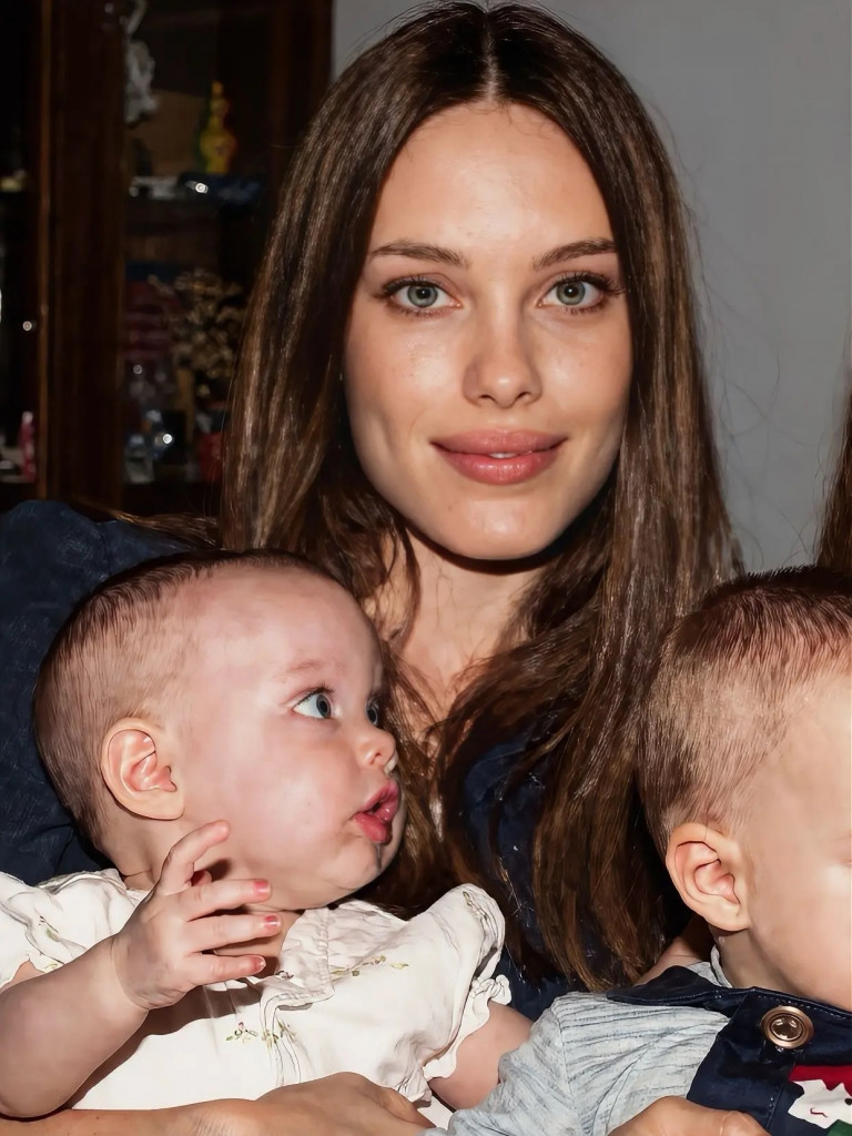 madre Angelina Jolie