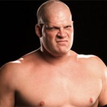 Las mil caras de Kane: El “Monstruo Rojo” sorprende con capacidad de desdoblarse
