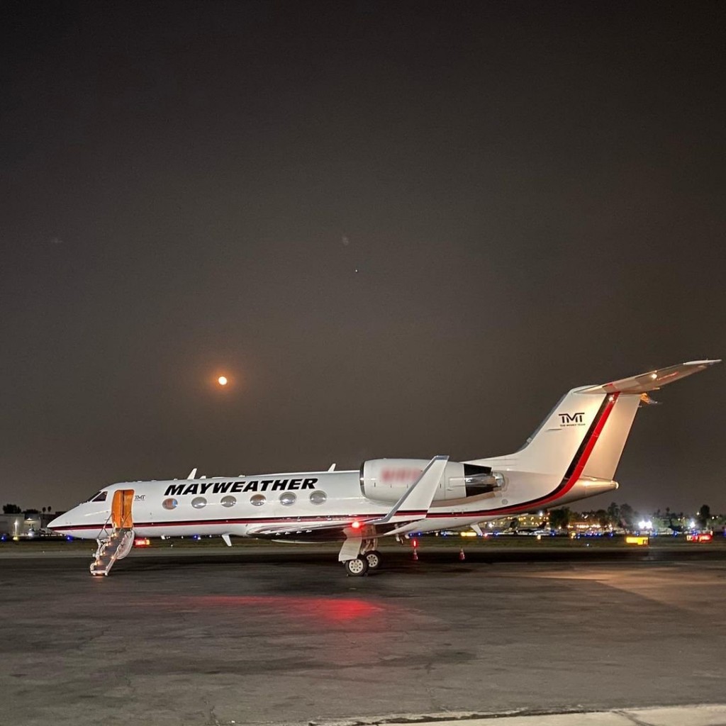 floyd-mayweather-avion