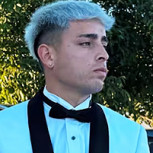 Cantante urbano chileno presume lujoso vehículo en las redes sociales