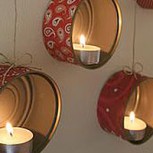 Decorativos portavelas hechos con latas recicladas