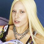 Filtran imágenes de la cantante Lady Gaga sin “Photoshop” para campaña