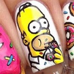 Los 10 mejores diseños de uñas inspirados en Los Simpsons