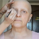 YouTuber emociona con video en que maquilla a su madre enferma de cáncer