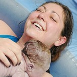 Parto: ¿Por qué es importante esperar a que el cordón deje de latir antes de cortarlo?