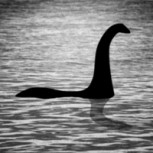 La foto más famosa del monstruo del lago Ness: ¿Realidad o ingenioso montaje?