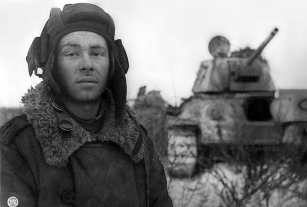T 34 tank-driver-t-34-mikhail-sergeyevich-smirnov-bw