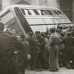 La violenta “revolución de la chaucha”: Cuando Santiago fue un campo de batalla por alza en el transporte público