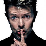 David Bowie: ¿Cuál es el doloroso origen de la mirada bicolor del Duque Blanco?