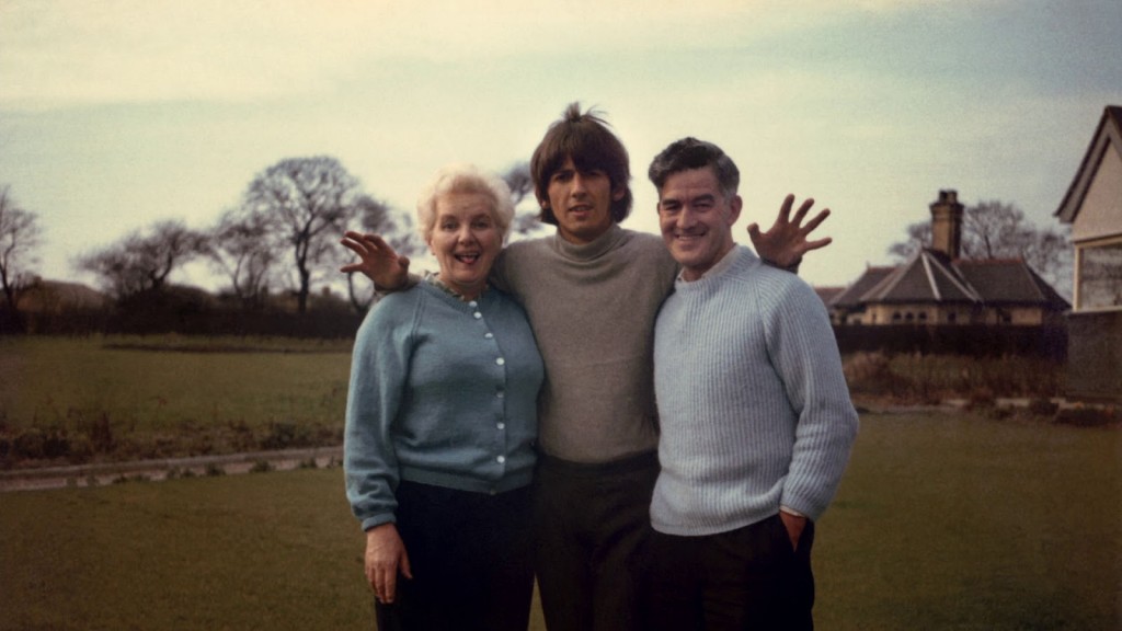George Harrison junto a sus padres, Harold y Louise.