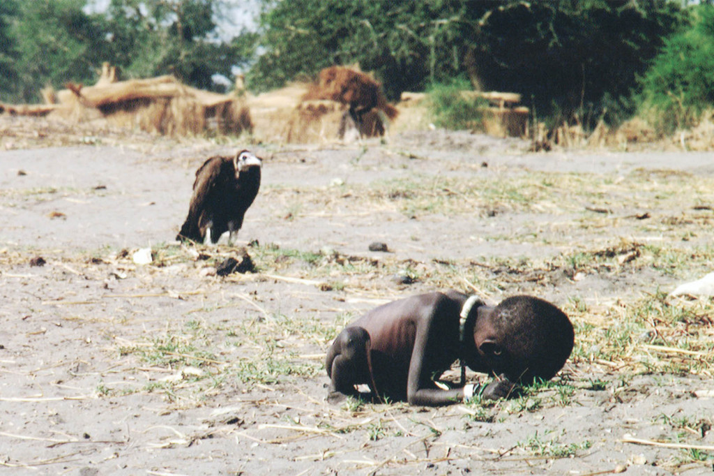 El-niño-y-el-buitre-Kevin-Carter-1993