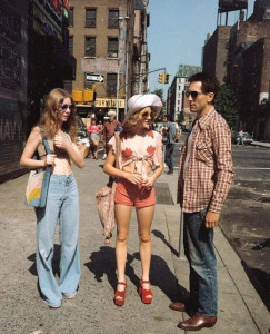 Billie Perkins, Jodie Foster y Robert de Niro en una escena de "Taxi Driver".