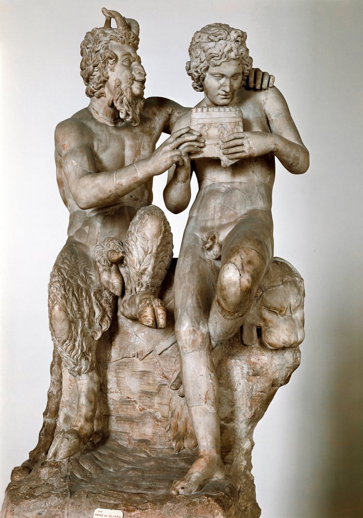 Escultura hallada en Pompeya, Italia, que data del  100 A.C.y  que representa al dios Pan enseñándole al pastor Dafnis a tocar la flauta siringa. 