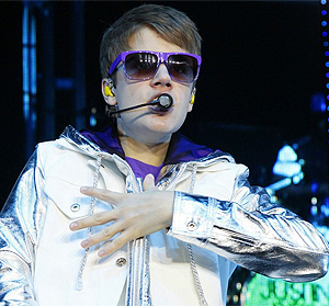 Justin Bieber plateado. Fuente: http://www.dtodoblog.com
