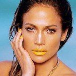 Jennifer Lopez celebra sus 45 años con un micro bikini impresionante