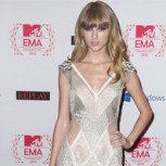 Eligen a Taylor Swift como la famosa mejor vestida del año