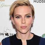 Scarlett Johansson reaparece deslumbrante al lado de su mellizo tras ser madre