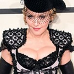 El audaz traje de Madonna en los Grammy 2015: La diva vuelve a provocar