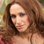 Alejandra Fosalba y su comentada propuesta veraniega: Chalas amarradas sobre pantalones
