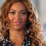 Beyoncé deslumbró con un escotado vestido en la premiere de “La Bella y la Bestia”