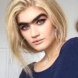 Modelo promueve sus oscuras cejas sin depilar: Quiere que las unicejas sea una tendencia