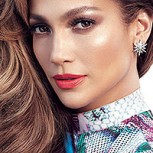 Jennifer Lopez sorprendió en los Grammys perfilándose como una de las más elegantes