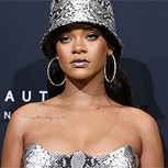 Rihanna impresiona con este cambio de apariencia: Cantante se atrevió con el peinado y el color de su vestido