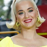 Katy Perry se llena de elogios en American Idol con este vestido de cuero rojo y botas largas