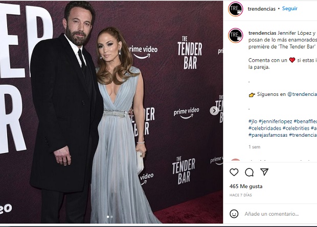 Jennifer Lopez no podía quedar fuera de este listado: Lució sensacional con un vestido de Elie Saab en la premiere de The Tender Bar