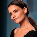 Katie Holmes muestra su lado más “oscuro” con su versión del estilo gótico