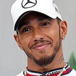Lewis Hamilton demuestra un impecable sentido del estilo durante el Gran Premio de España de F1