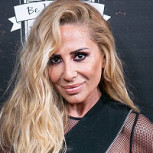 Marta Sánchez luce sofisticada en sus vacaciones con este traje de baño negro de efecto moldeador