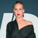 Jennifer Lawrence elige vestido minimalista de Dior para mostrar la mejor fórmula de elegancia