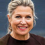 Máxima de Holanda volvió a lucir este elegante traje de Oscar de la Renta que guarda hace 5 años en su closet