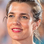 Carlota Casiraghi apuesta por increíble abrigo Chanel perfecto para fiestas de Fin de Año