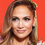 Jennifer Lopez se puso abrigo con el que fue imposible que pasara desapercibida por las calles de Los Ángeles