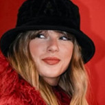 Taylor Swift confirmó que las botas mosqueteras son un clásico que nunca pasa de moda