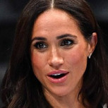 Meghan Markle volvió a aparecer en el radar de la moda con este traje sastre de lino cómodo pero elegante