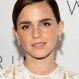 Emma Watson revive el espíritu rebelde de los 60 con dos bellos mini vestidos que fusionan lujo y nostalgia